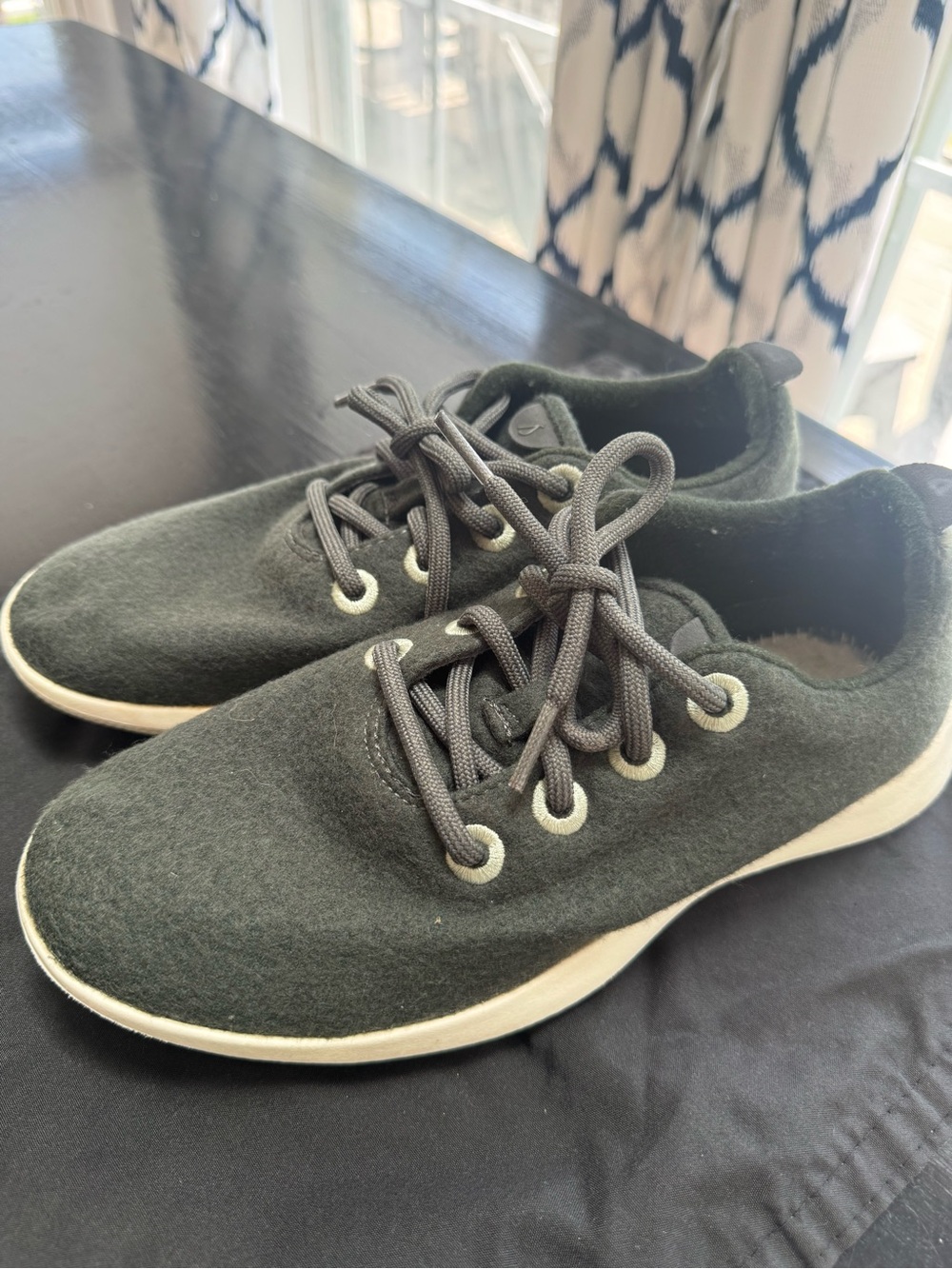 AllBirds Wool Runners Dark Green Women’s Size 8
